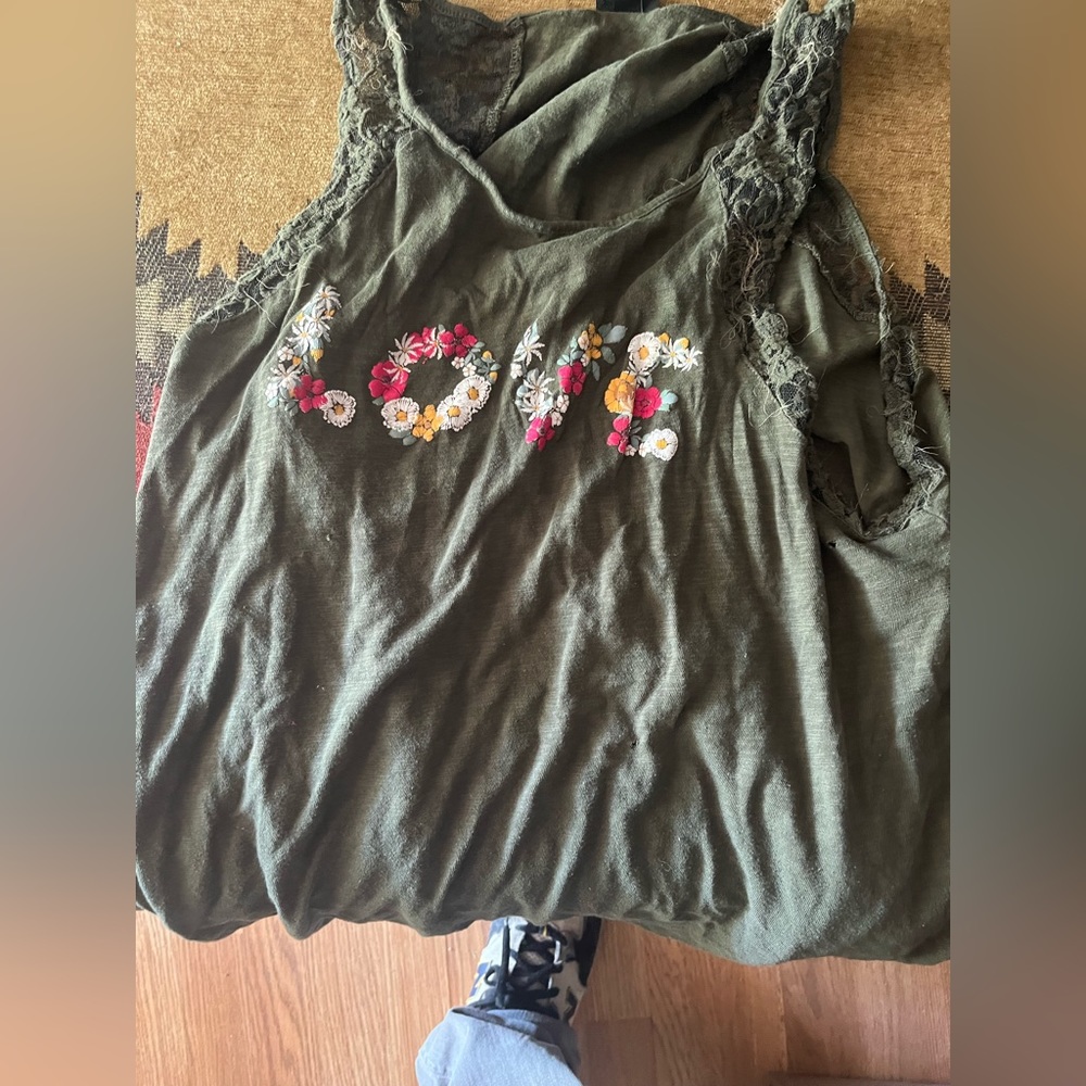 Woman’s tank top 3x